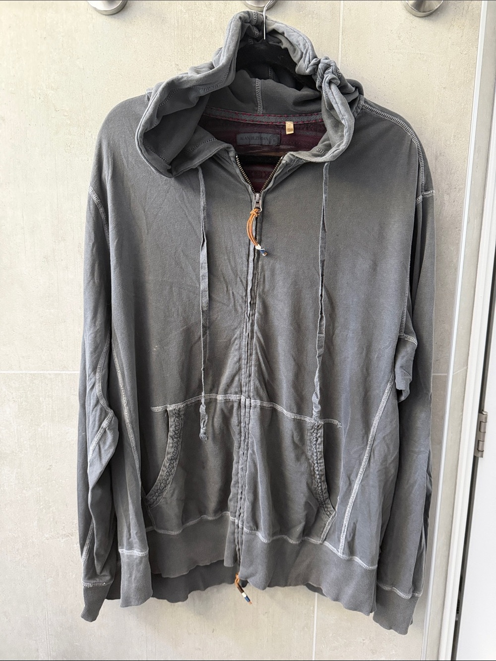 Men's Gray Full-Zip Hooded Sweater. SIZE: 2XL